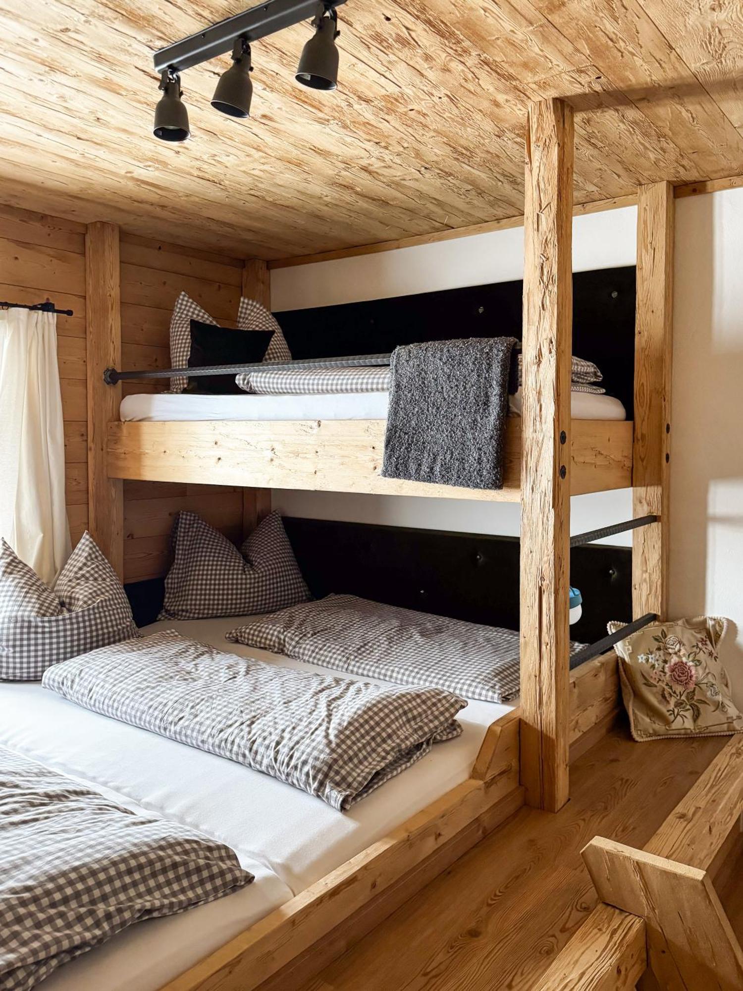 Hotel Peer Alm Navis Exteriér fotografie