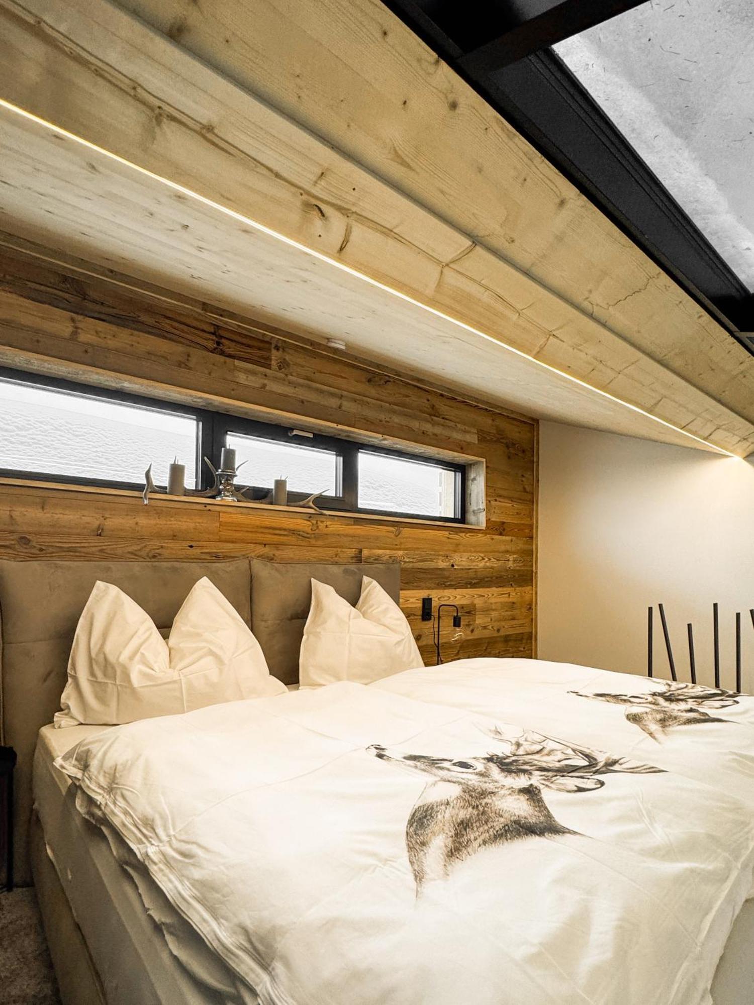 Hotel Peer Alm Navis Exteriér fotografie