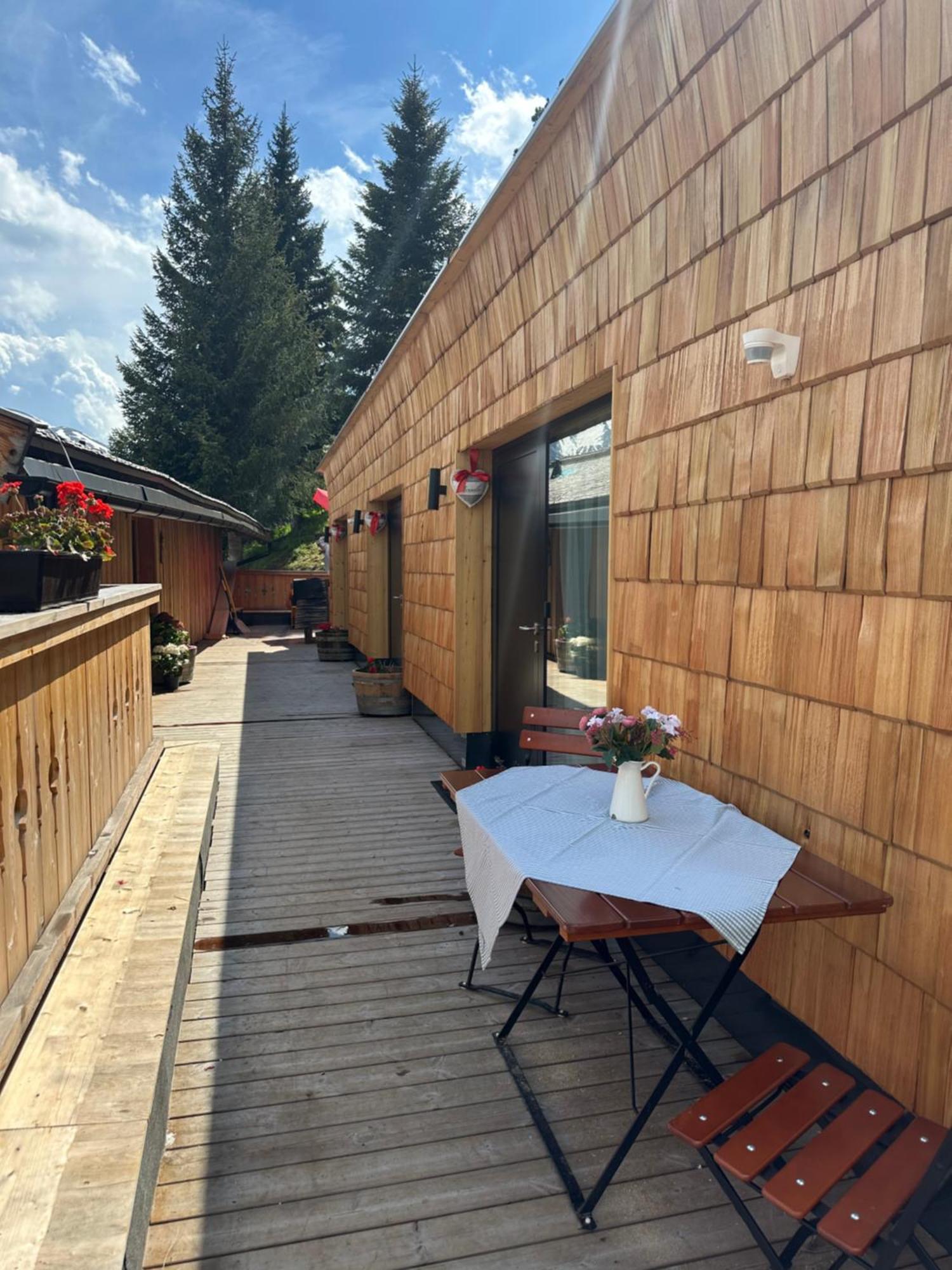 Hotel Peer Alm Navis Exteriér fotografie